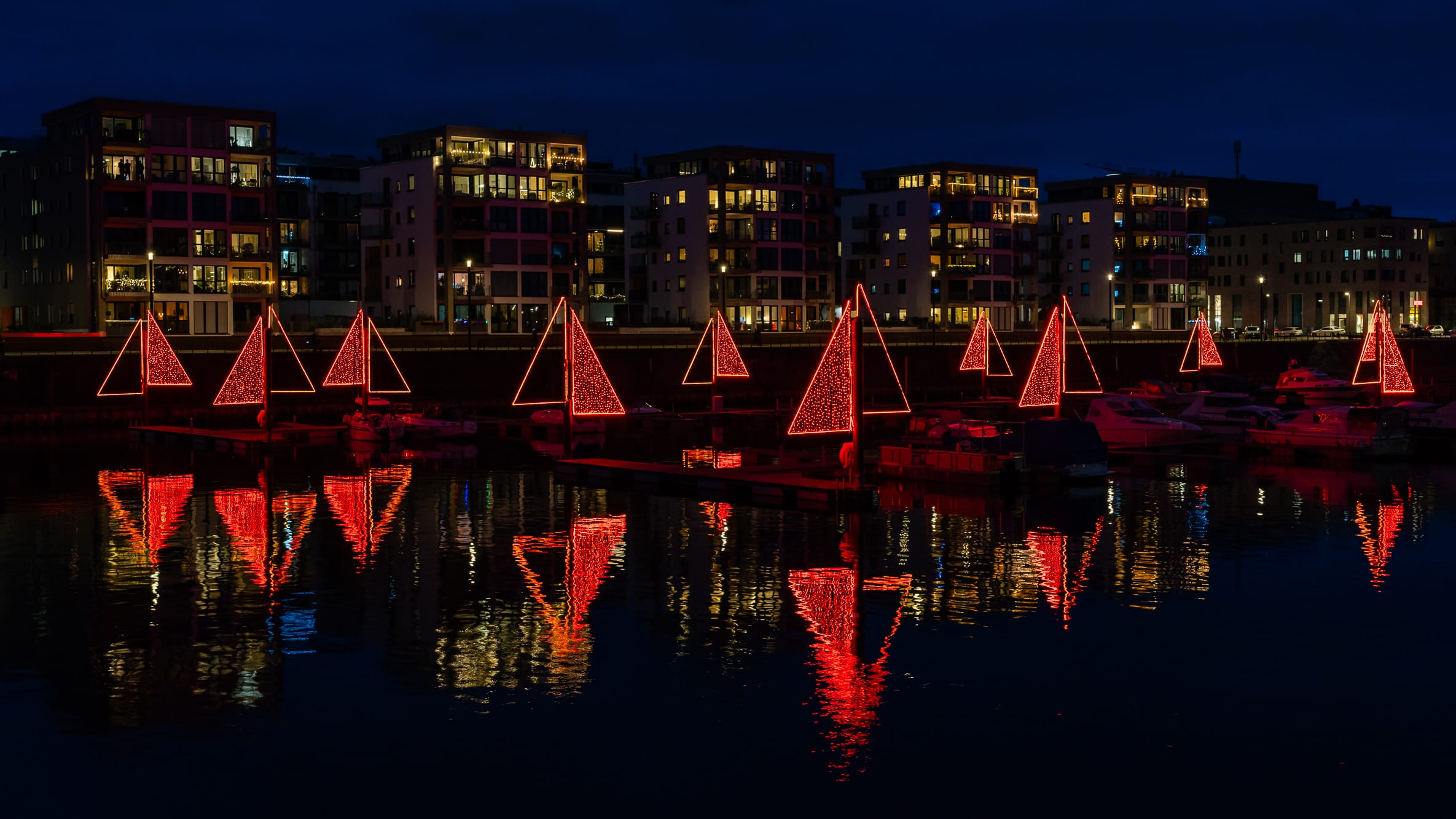 querformat-fotografie - Achim Katzberg - Alle Jahre wieder ... - querformat-fotografie_Weihnachten_Zollhafen-001